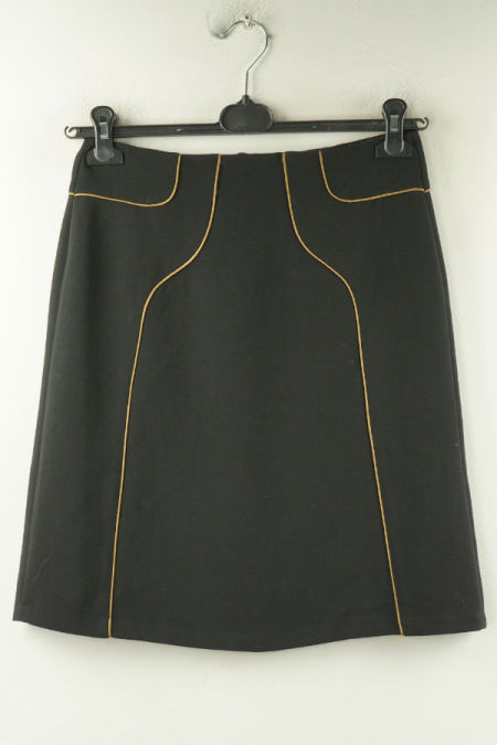 Spódnica czarna z beżowymi przeszyciami