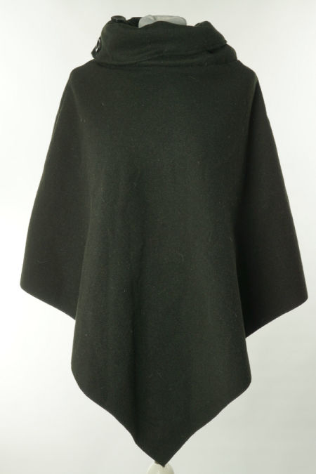 Ponczo czarne polarowe