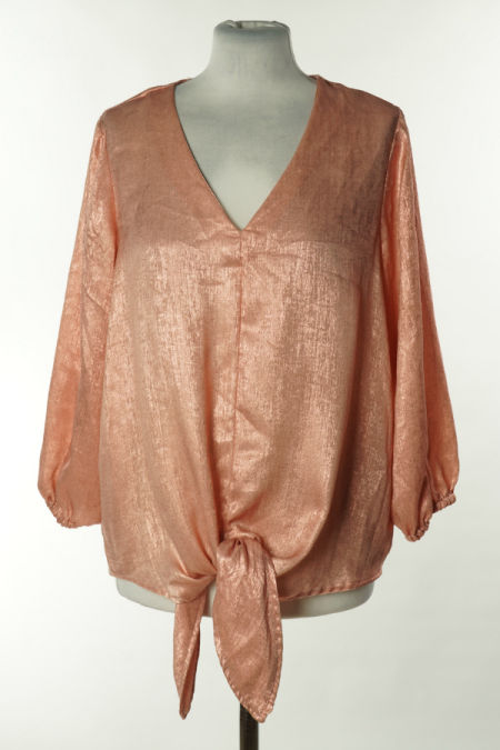 Bluzka różowa z błyszczącą nitką