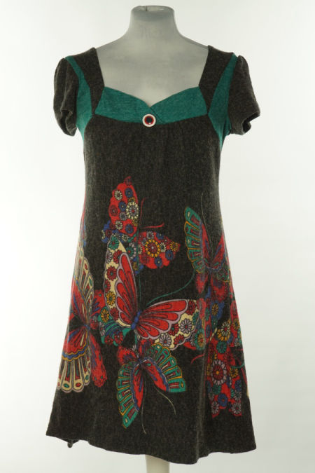 Sukienka szaro-zielona w motyle