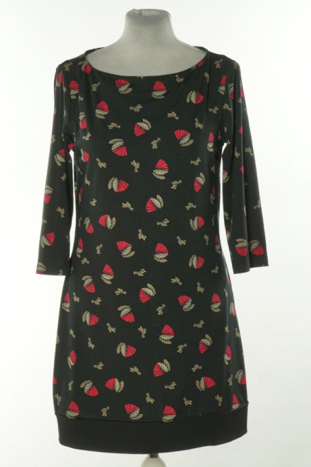 Sukienka czarna wzorzysta