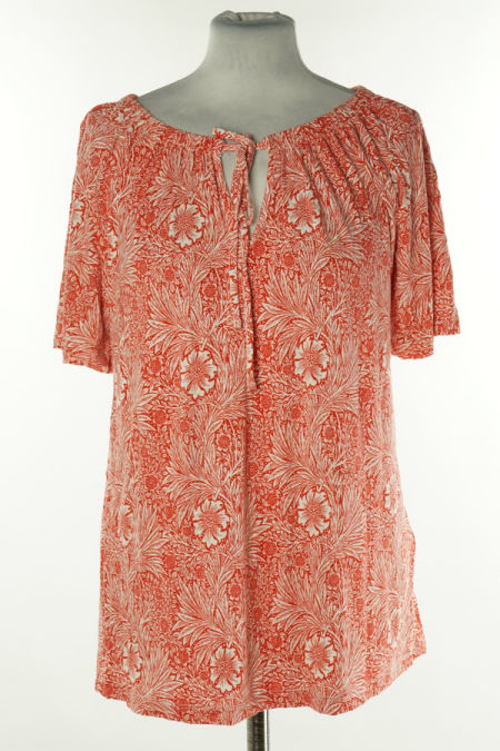 Bluzka biało-czerwona w kwiaty