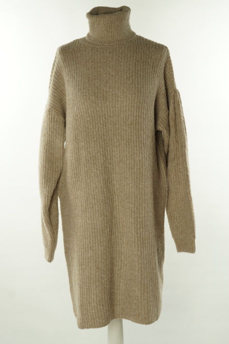 Sukienka beżowa sweterkowa