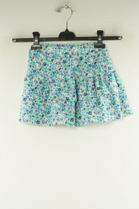 Spódnica w niebieskie i zielone kwiaty