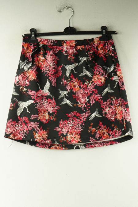 Spódnica czarna w ptaki i kwiaty