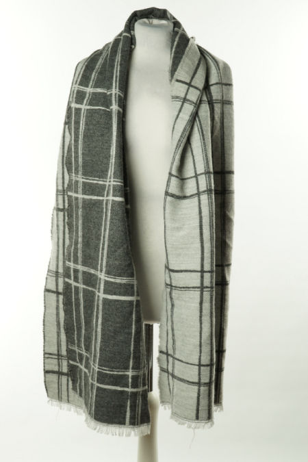Szal szary w kratę