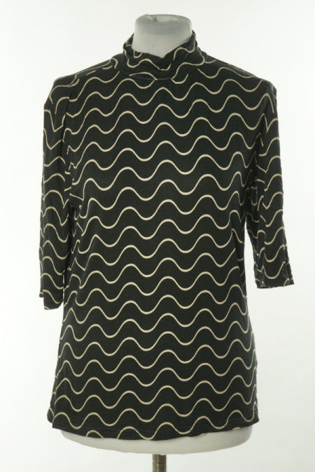 Bluzka czarna w beżowe fale