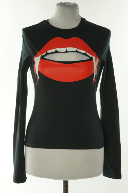 Bluzka czarna usta