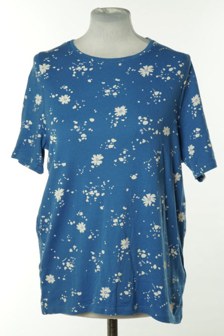 Koszulka niebieska w białe kwiatki i ciapki