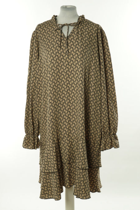 Sukienka beżowa w czarne wzoey