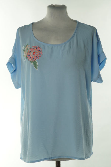 Bluzka niebieska z kwiatem