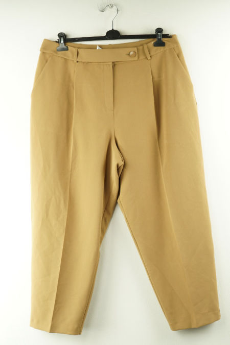 Spodnie beżowe z kantem