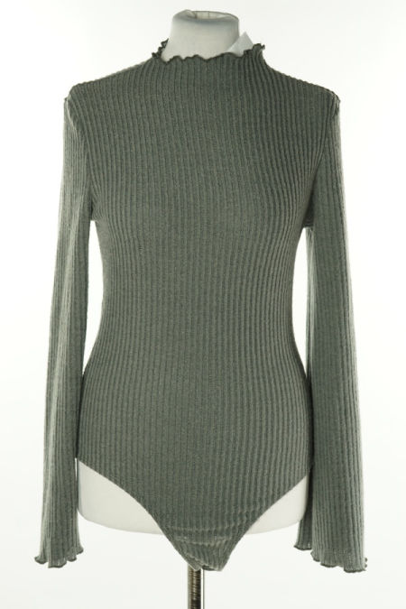 Body szare prążkowane