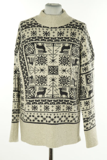 Sweter szary w grafitowe świąteczne zdobienie