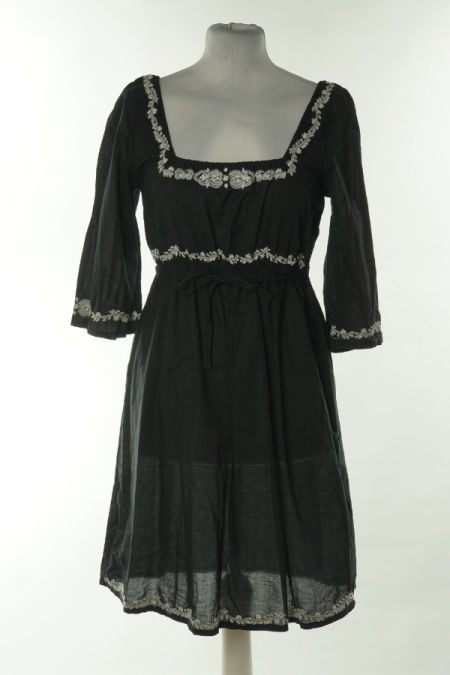 Sukienka czarna w białe wzory