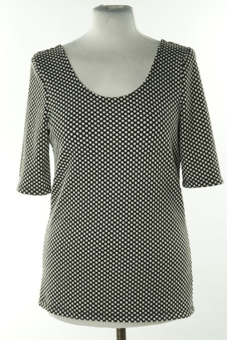 Koszulka czarno-biała w kropki