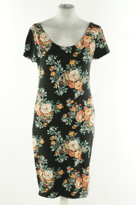 Sukienka czarna w duże kwiaty