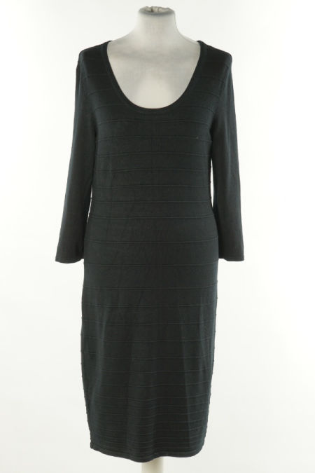 Sukienka czarna sweterkowa
