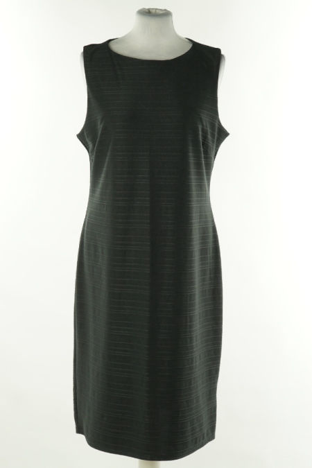 Sukienka czarna na grubych ramiączkach