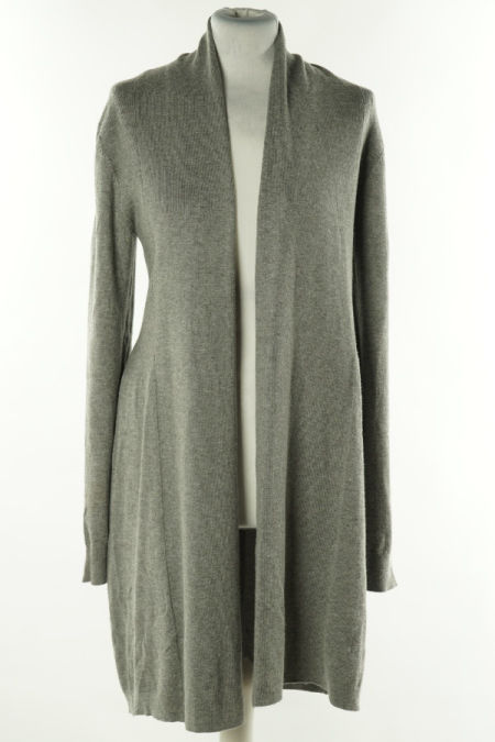 Narzutka sweterkowa szara