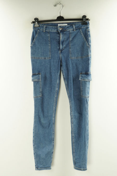 Spodnie niebieskie jeansowe z dużymi kieszeniami