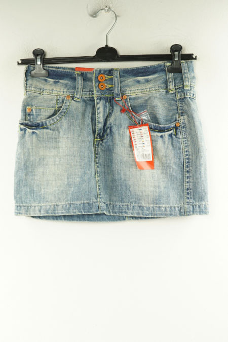 Spódnica niebieska jeansowa