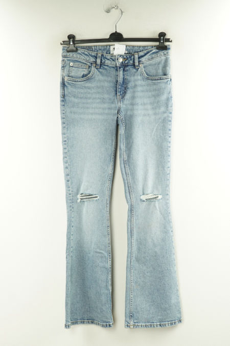 Spodnie jasnoniebieskie jeansowe z niskim stanem