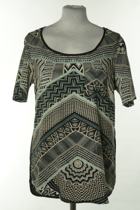 Bluzka czarna z wzorzystym przodem