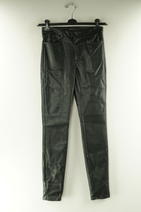 Spodnie czarneeko skóra śliskie