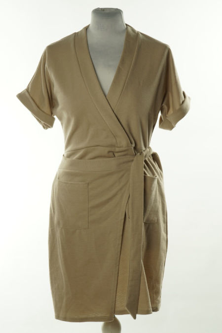 Sukienka beżowa wiązana