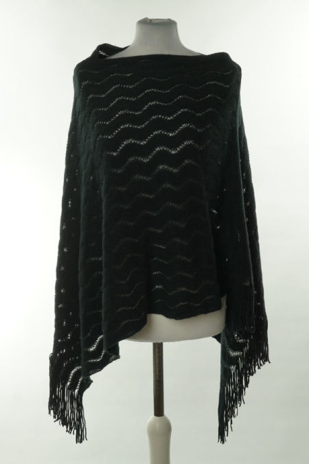 Ponczo czarne sweterkowa