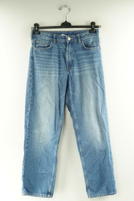 Spodnie niebieskie jeansowe z prostą nogawką