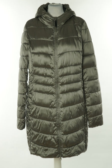 Płaszcz szary pikowany