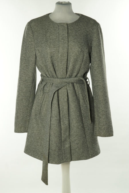 Płaszcz szary z paskiem