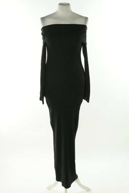 Sukienka długa czarna prążkowana