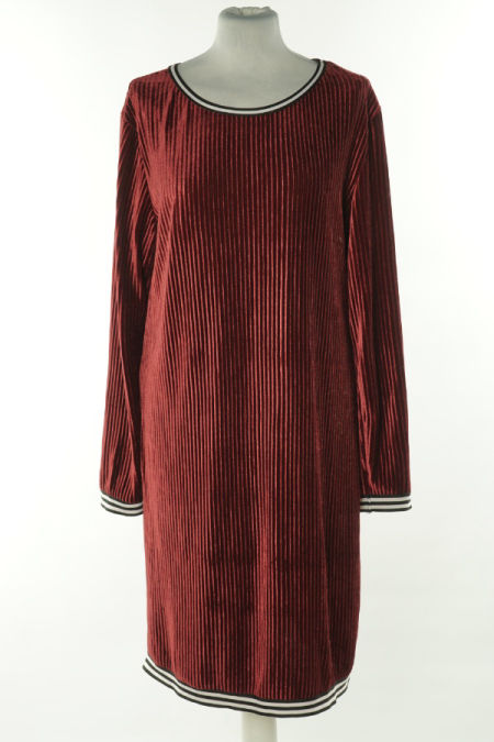 Sukienka bordowa prążkowana
