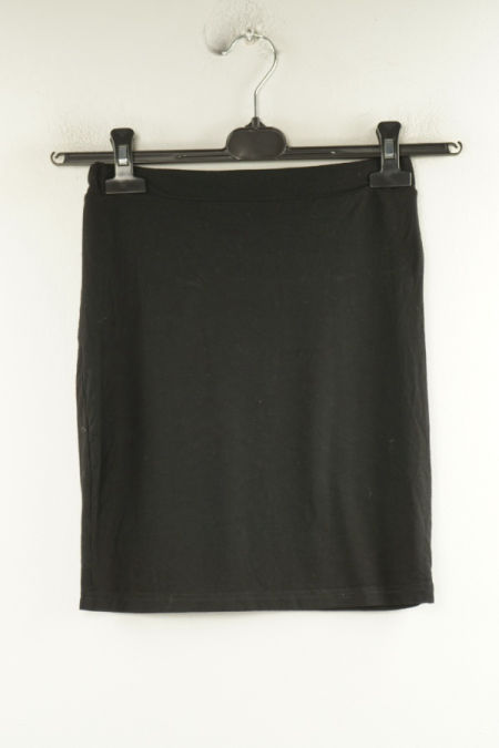 Spódnica czarna wiskozowa