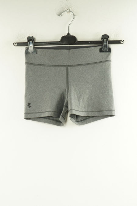 Krótkie spodenki szare sportowe