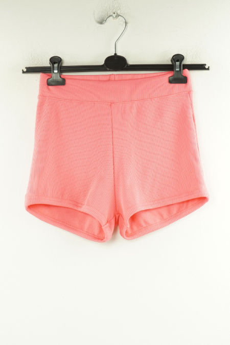 Krótkie spodenki różowe sportowe prążkowane