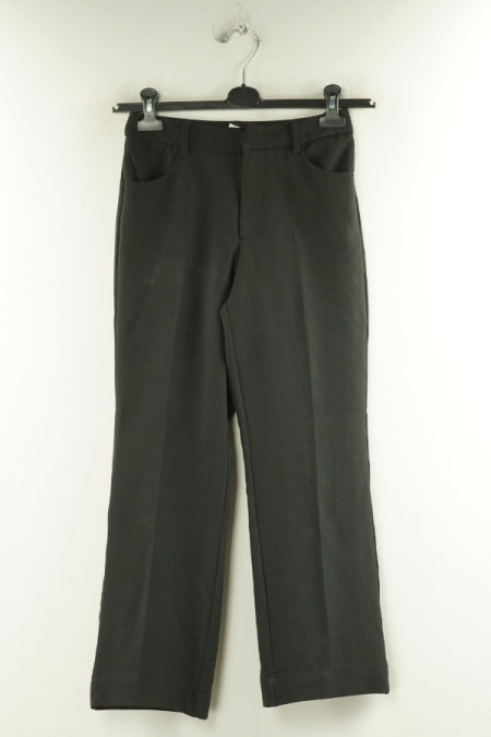 Spodnie 3/4 czarne z kantem