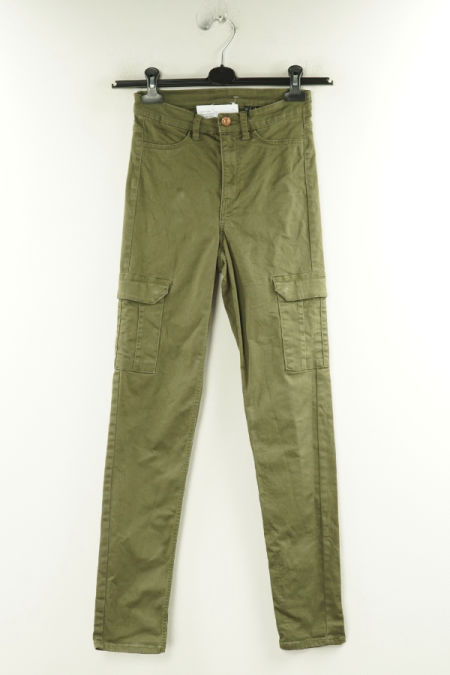 Spodnie zielone jeansowe z dużymi kieszeniami