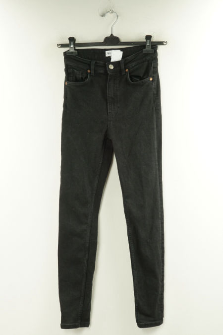 Spodnie czarne jeansowe z wyższym stanem