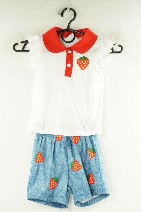 Komplet bluzka i krókie spodenki
