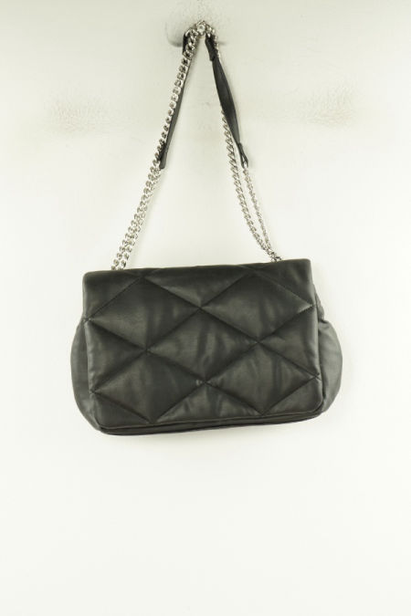 Torebka czarna pikowana