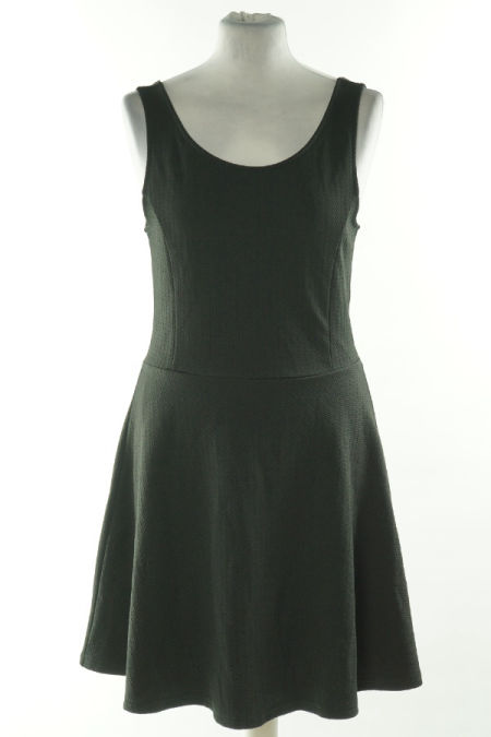 Sukienka czarna z fakturą