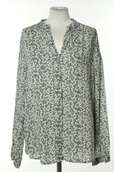 Koszula biało-niebieska w kwiatki