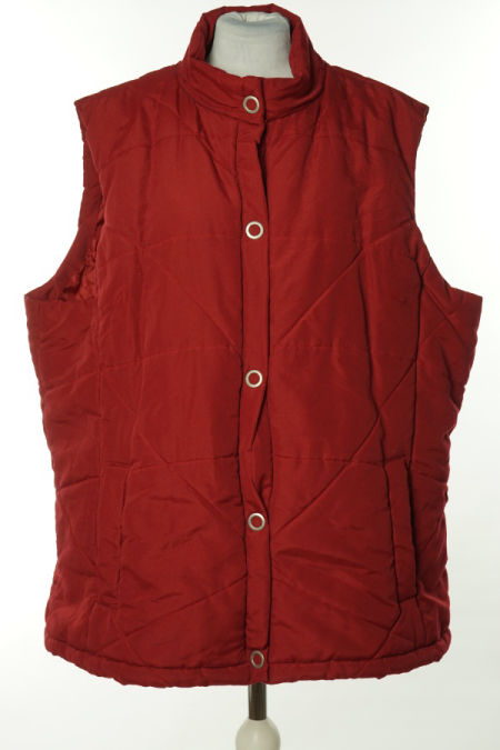 Bezrękawnik czerwony lekko pikowany