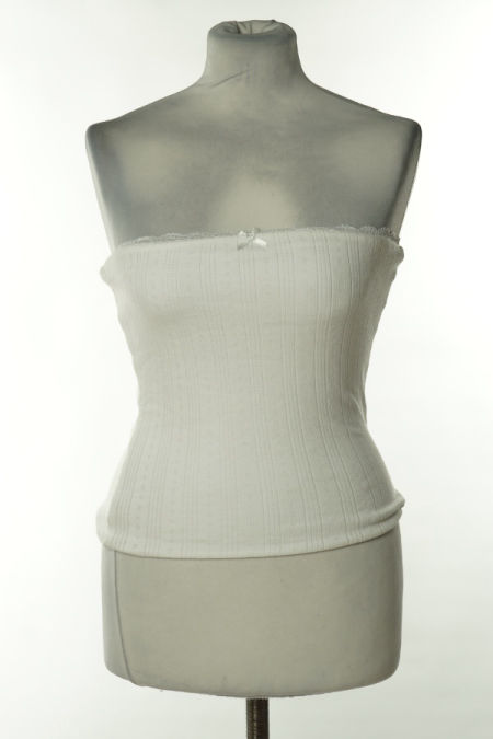 Top biały z koronką