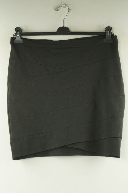 Spódnica czarna krótka