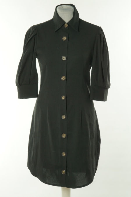 Sukienka czarna z bufiastymi rękawkami